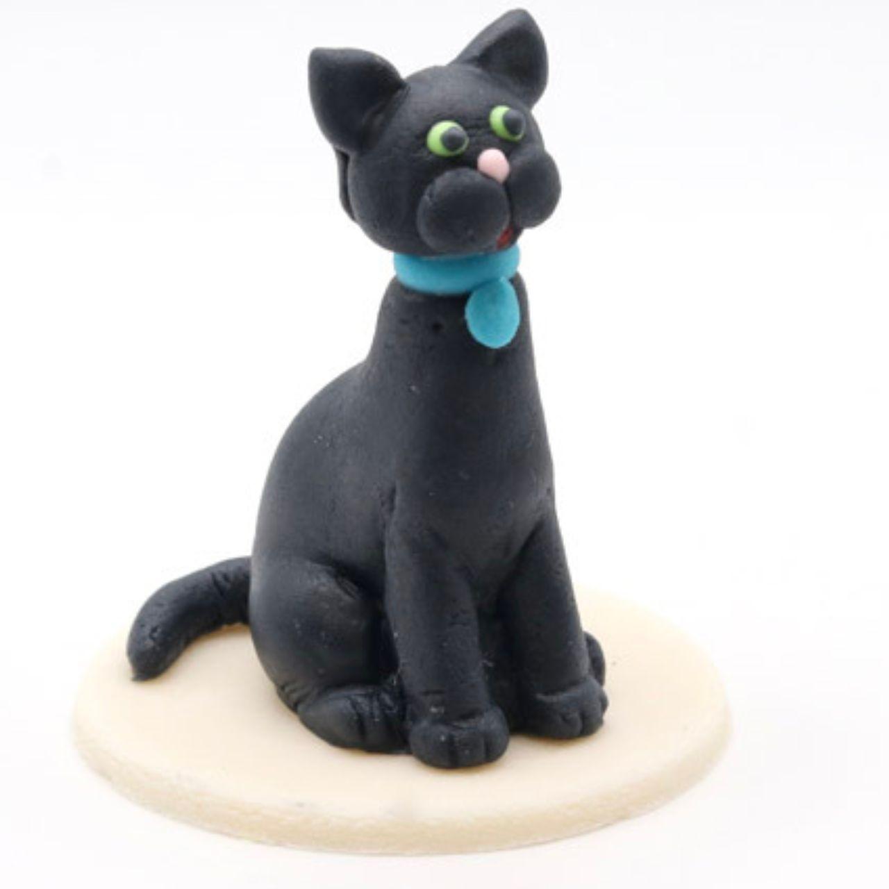 Fekete Cica Marcipán figura
